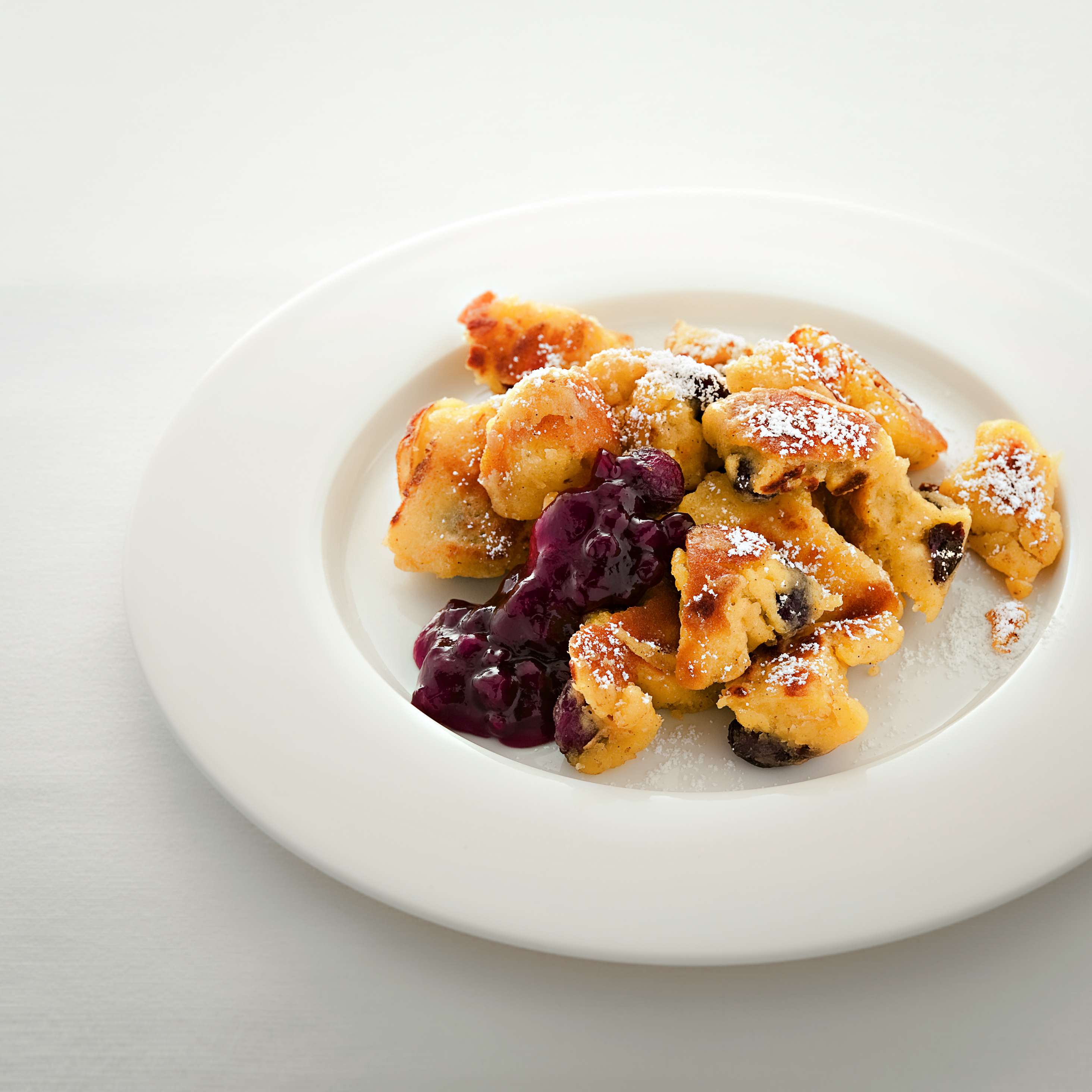 Blitzkaiserschmarrn mit Preiselbeeren