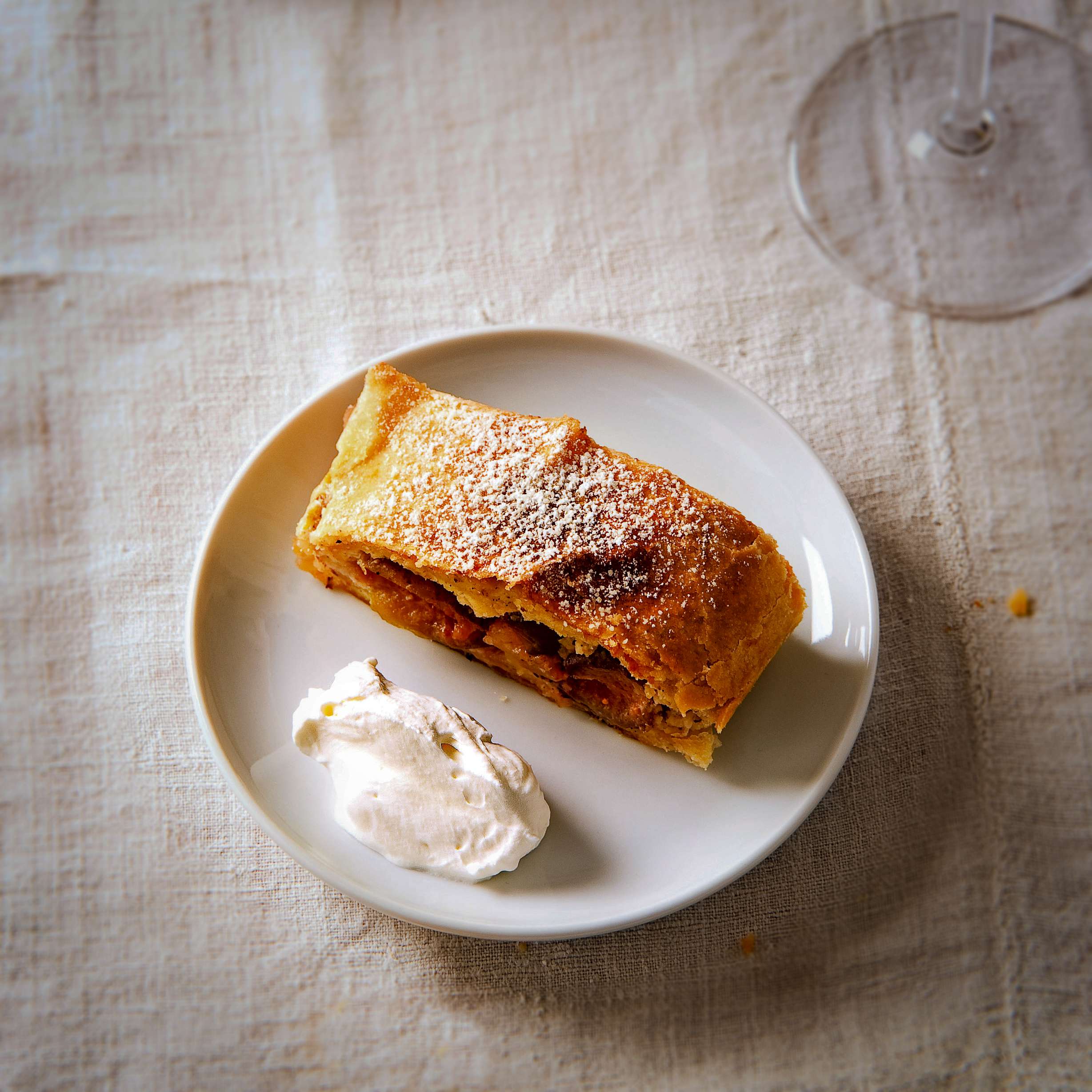 Strudel mit Feige, Vanille und Ziegenfrischkäse