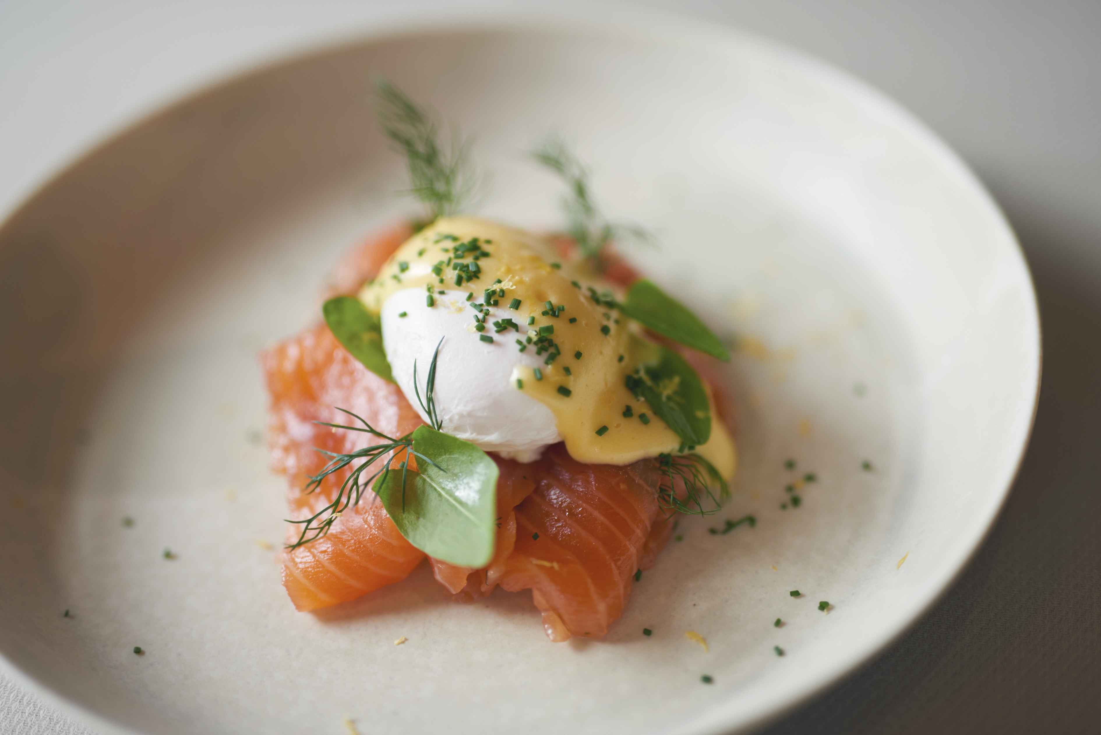 Egg Benedict mit Gebeiztem Lachs nach Christoph Rüffer