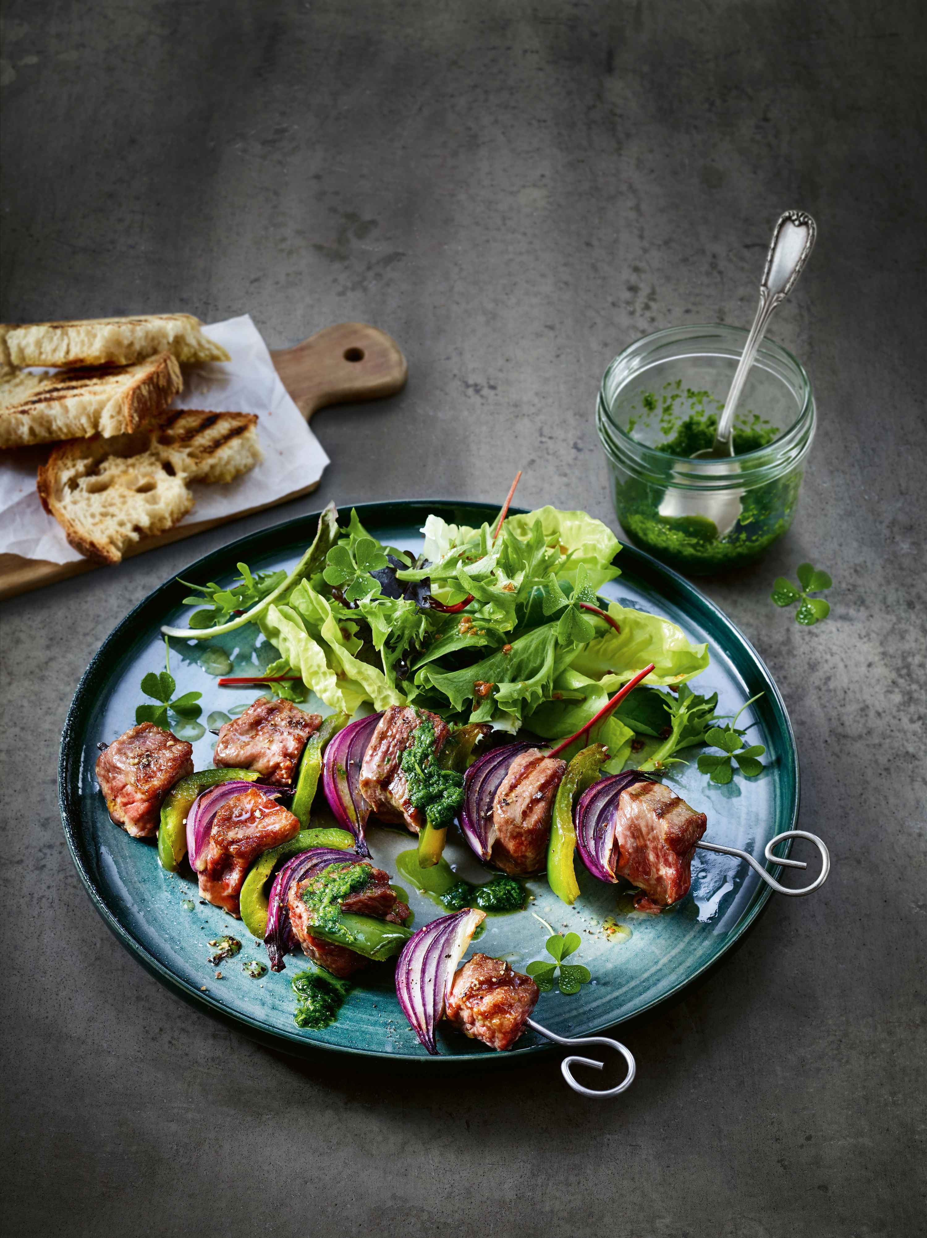 Lamm-Kebab mit Bärlauch-Marinade