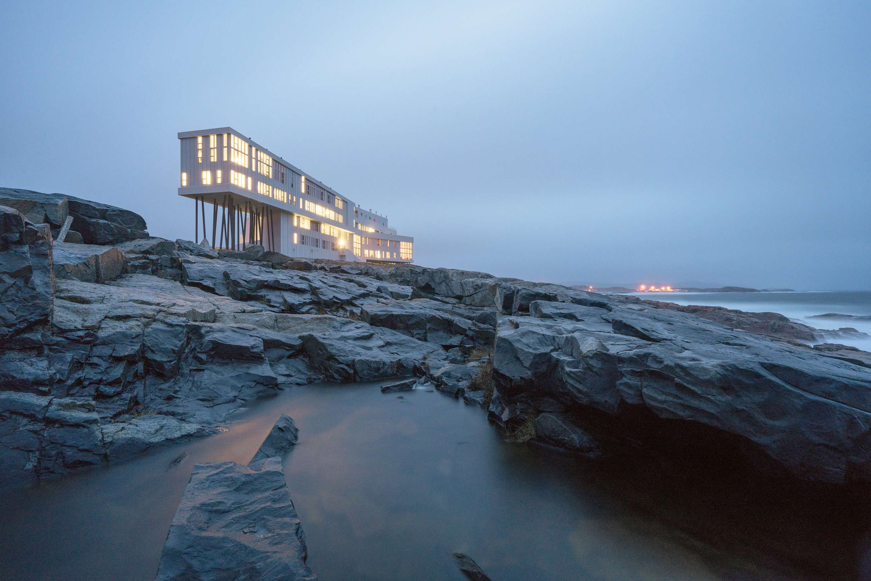 Island inn. «Fogo Island Inn», Канада. Fogo Island Inn, ньюфаундленд, Канада:. Отель Фого Айленд. Фото острова Фогу.