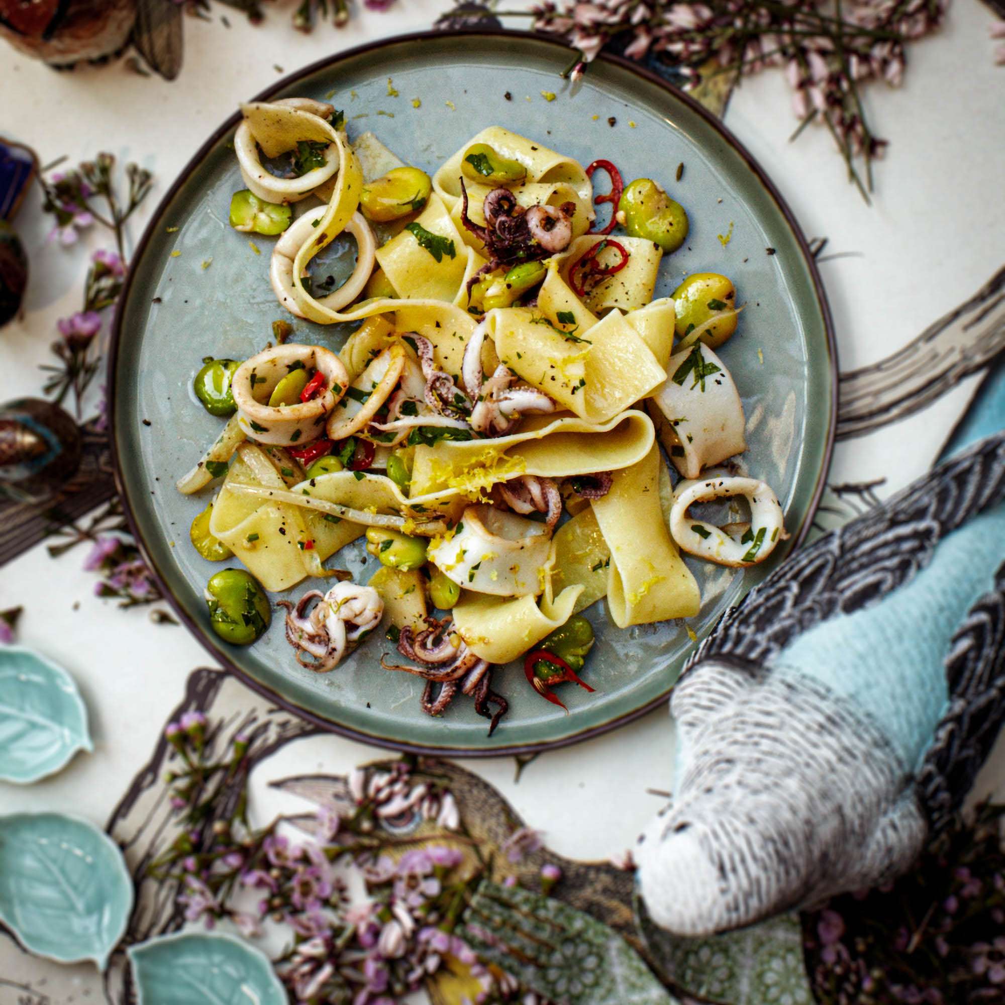 Pappardelle mit Fenchel, Saubohnen und Calamari