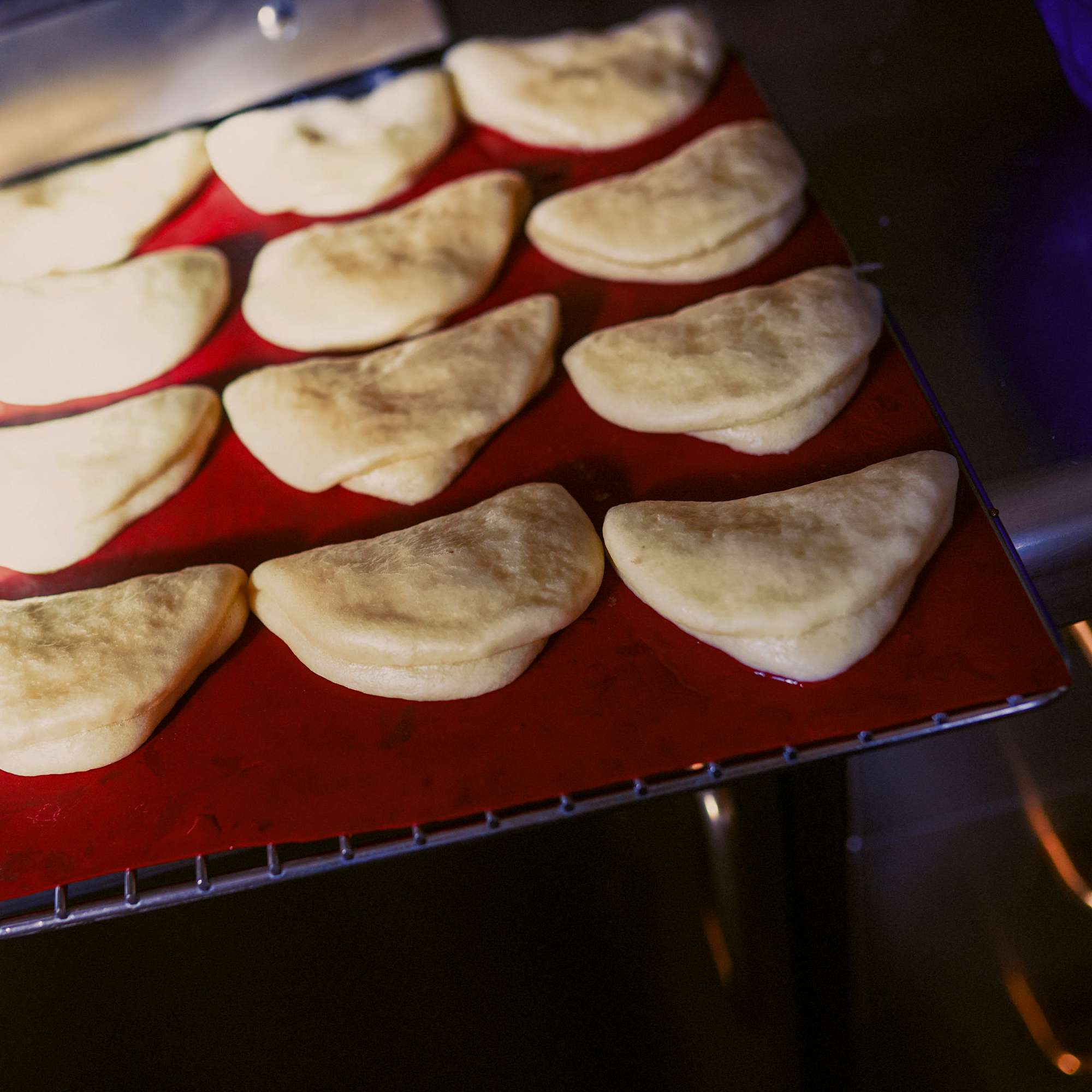 Steamed Buns (Dampfbrötchen)