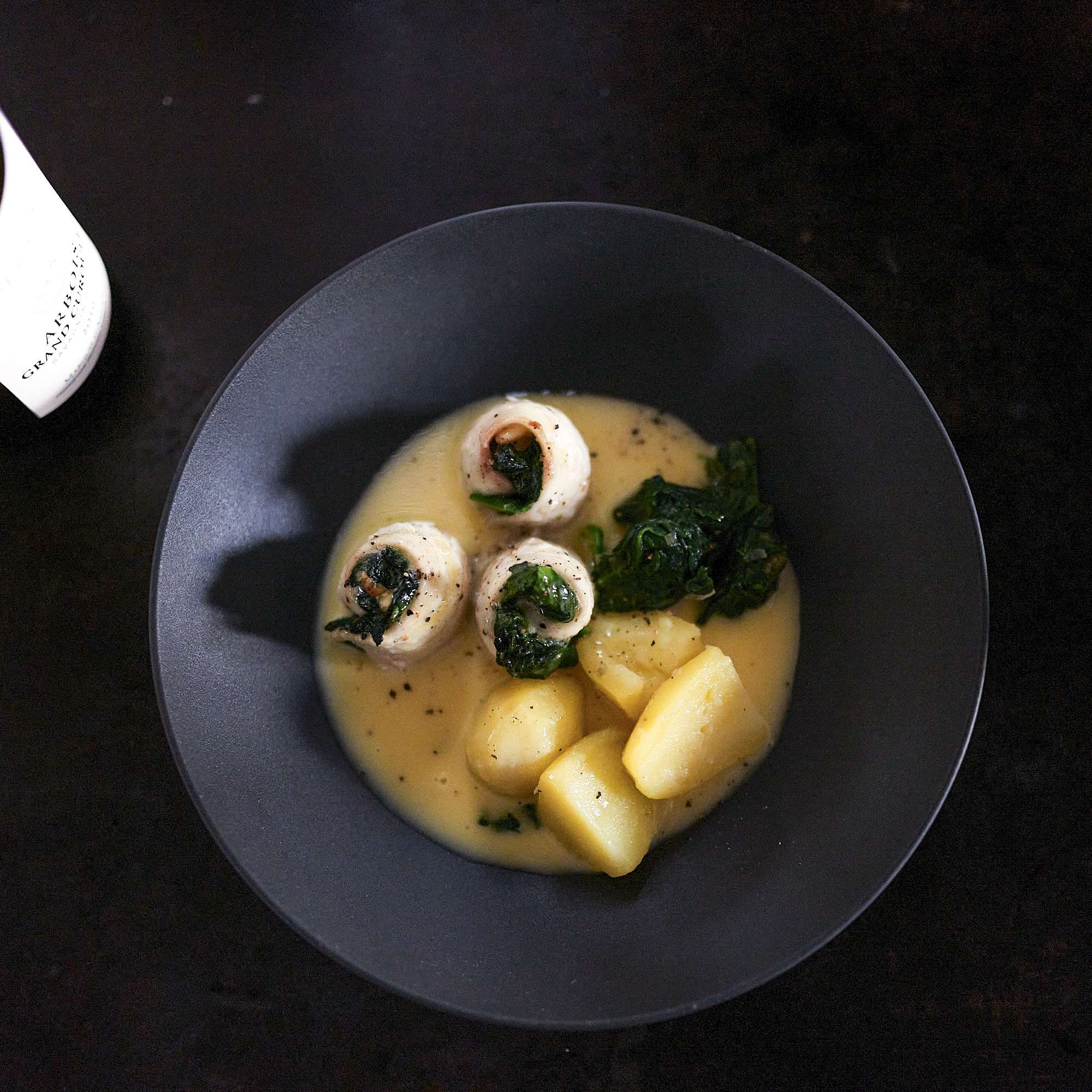 Schollenröllchen mit Spinat und Beurre Blanc - Effilee