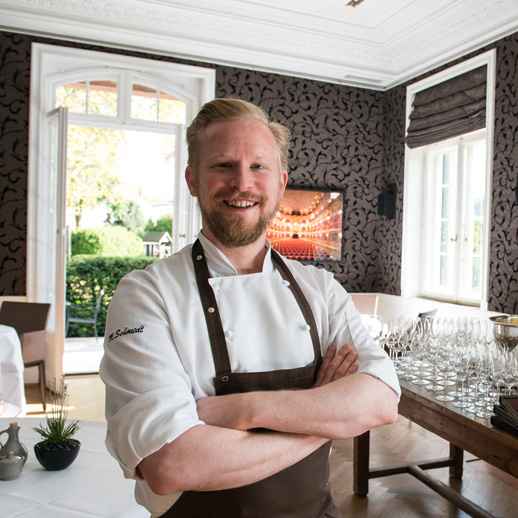 Dem opulenten Charakter der Villa setzt Matthias Schmidt seine nachhaltige Küche entgegen